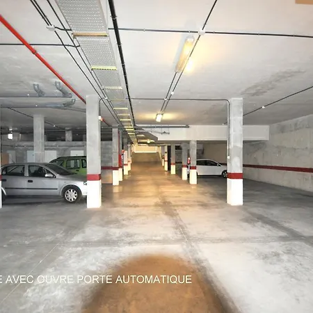 Almar Apartment *
